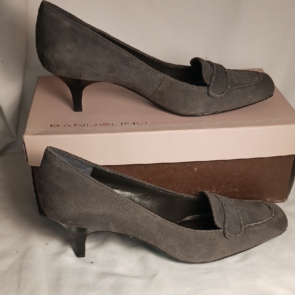 Bandolino Shoes - Bandolino Gray Leather Suede Kitten Heel Pumps